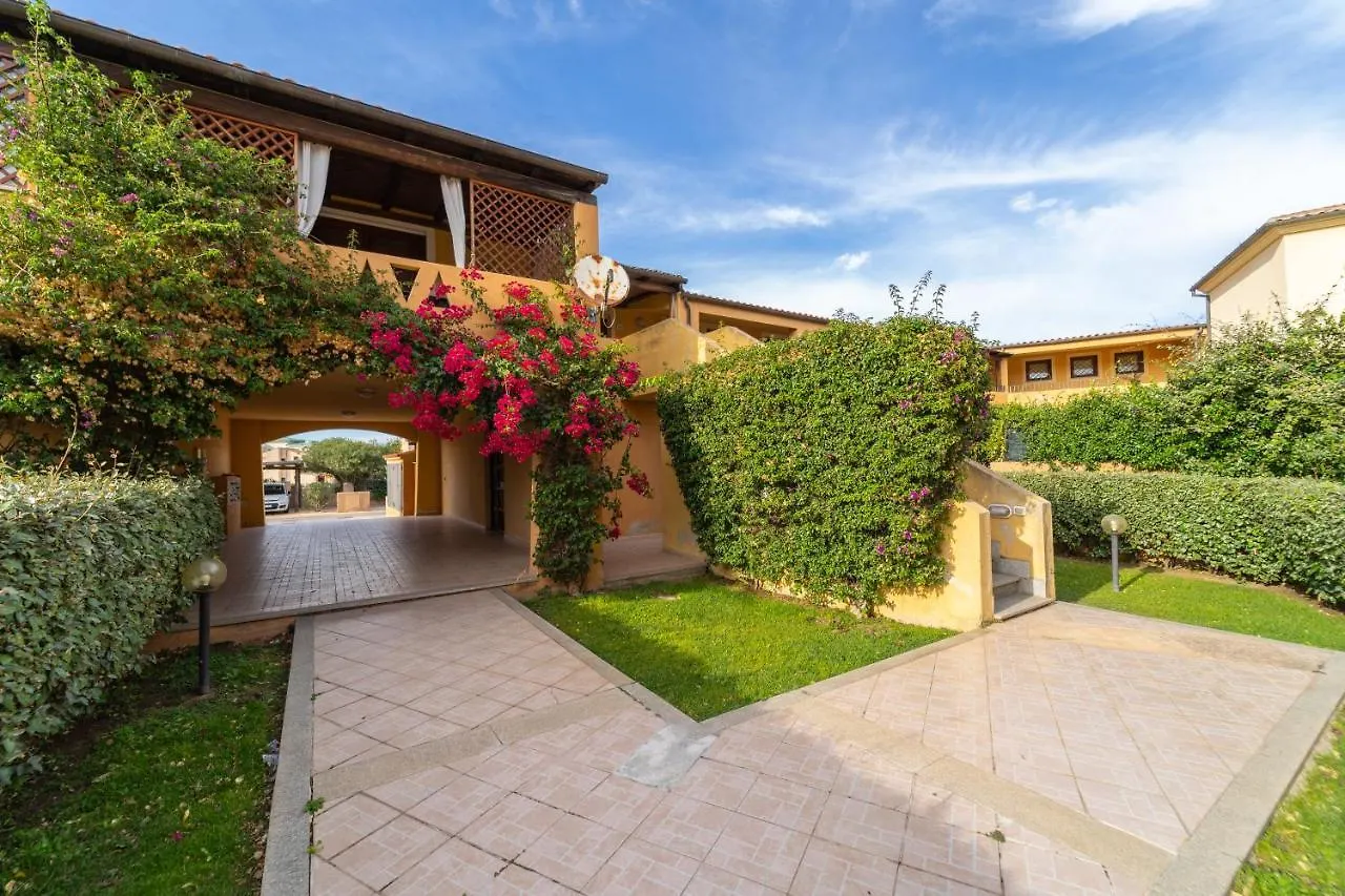 Appartamento La Casa Di Arly Olbia