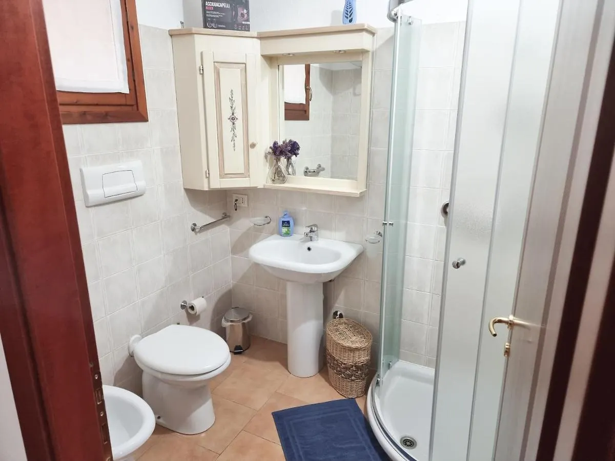 Appartamento La Casa Di Arly Olbia