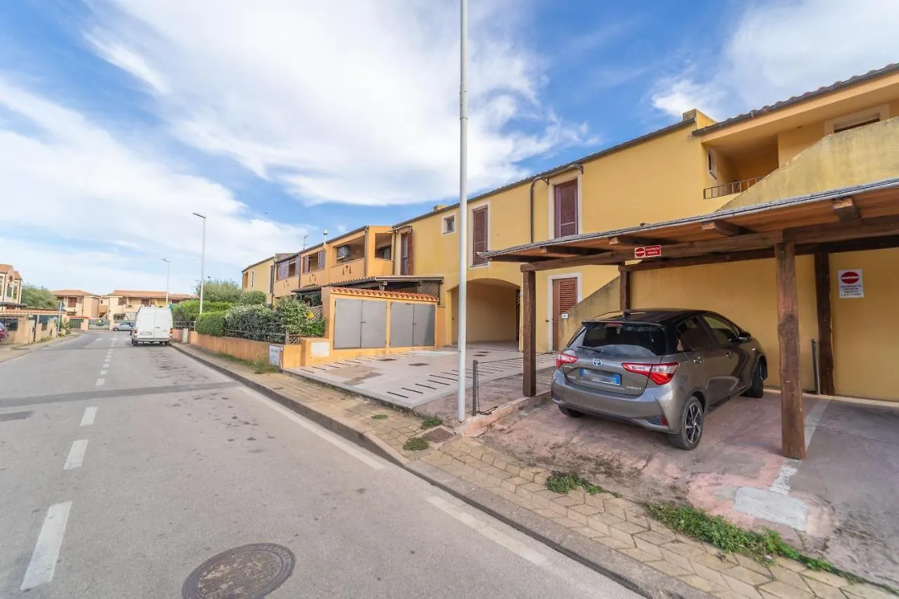 Appartamento La Casa Di Arly Olbia Italia